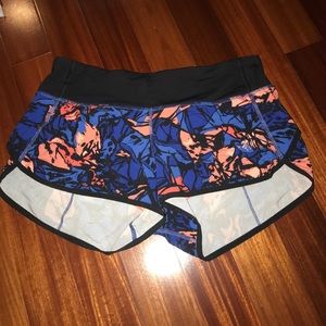 Floral Lululemon Speed Up 2.5” Shorts